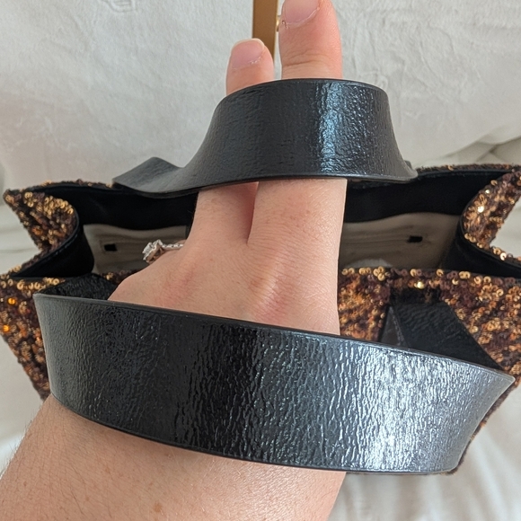 Kate Spade Black and Gold Sequin Shopper Style Tote Bag Leather Handles EUC - Picture 5 of 12